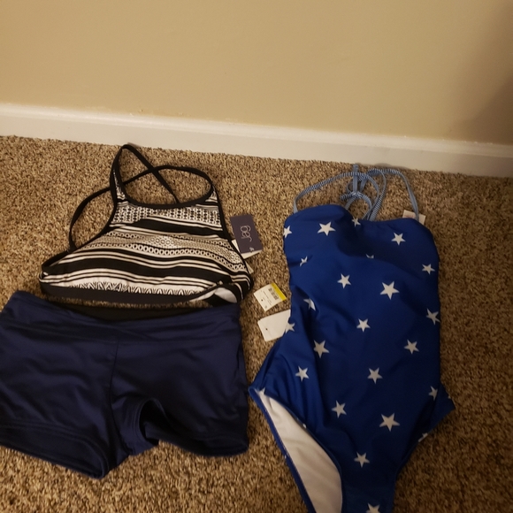 Swimsuit bundle - Picture 1 of 1
